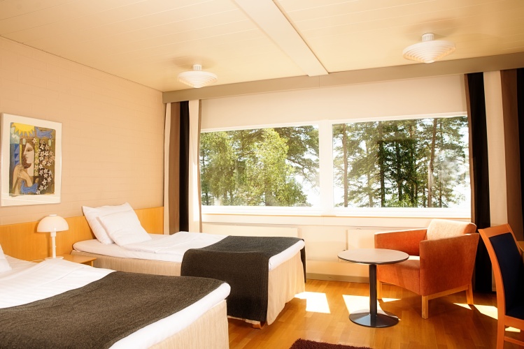 Standard Twin room with sea view