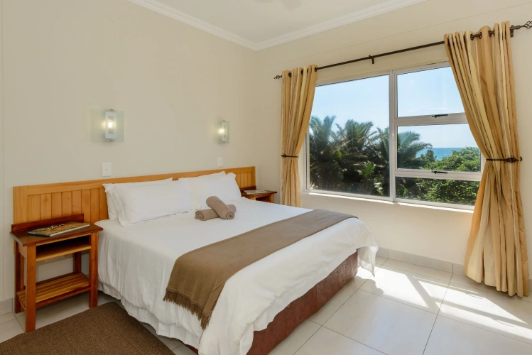 3 Bedrooms Apartment