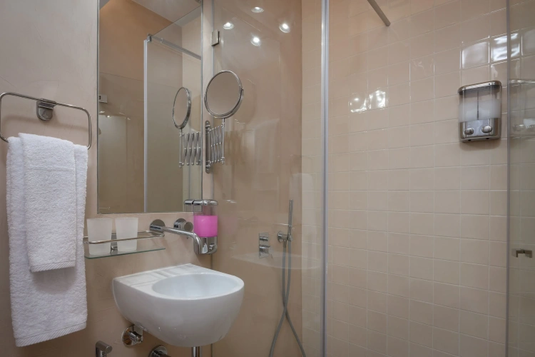2 Bedrooms Deluxe Apartment
