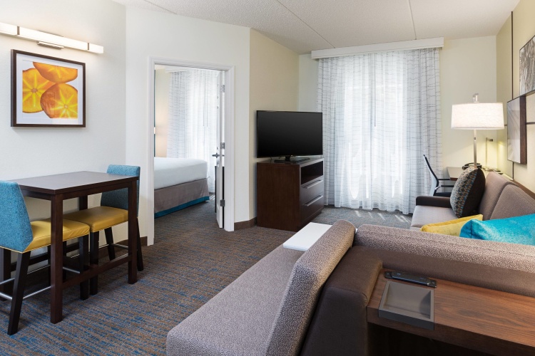 1 Bedroom Suite