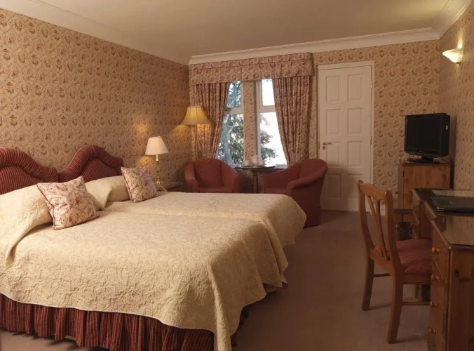 Standard Twin room with river view