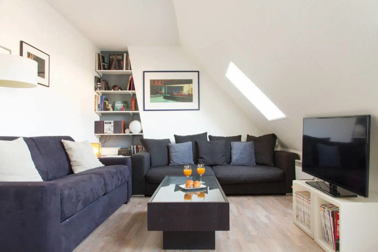 Central Paris - City Views Apartment - Featured