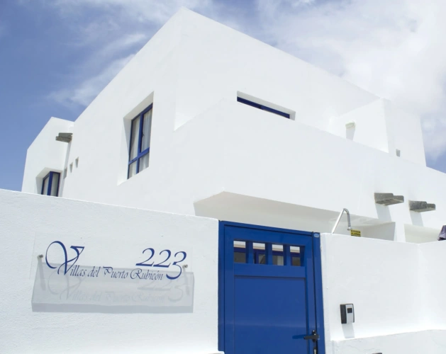 2 Bedrooms Double Family Villa