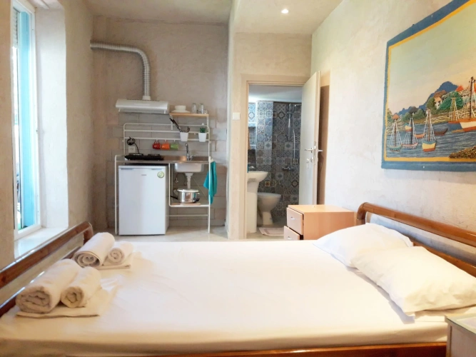 Standard Double room with land view