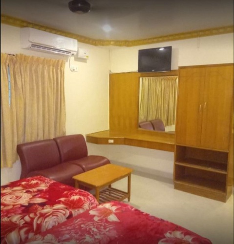 Deluxe Double room with city view