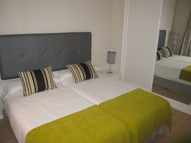2 Bedrooms Quadruple Family Apartment