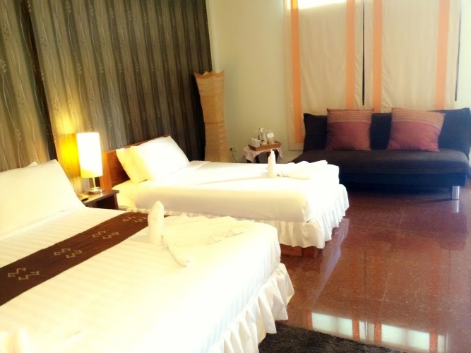 1 Bedroom Deluxe Triple room with balcony and with garden view