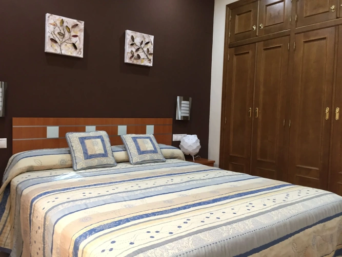3 Bedrooms Apartment
