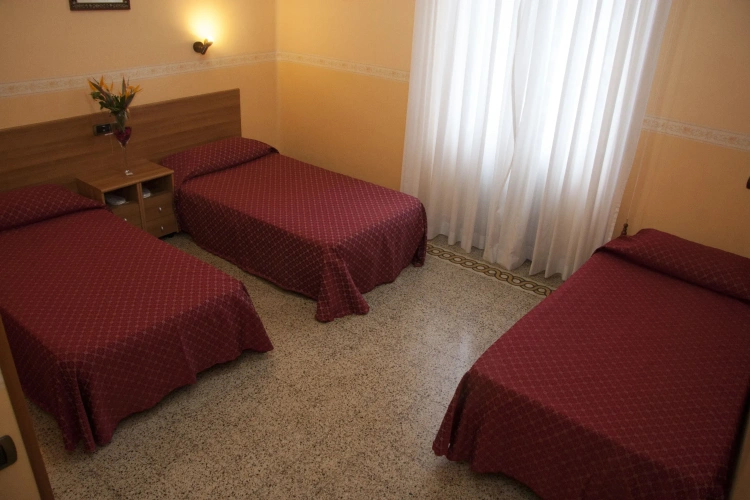 Triple room