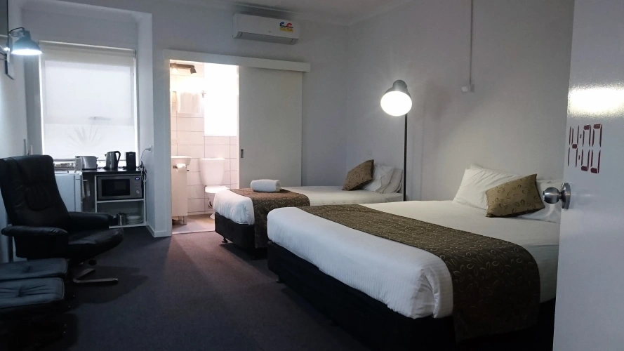 2 Bedrooms Apartment