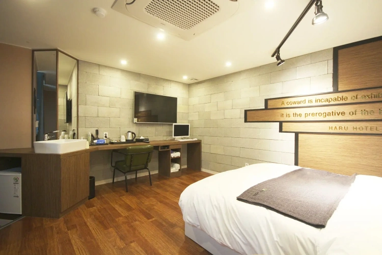 Double Suite