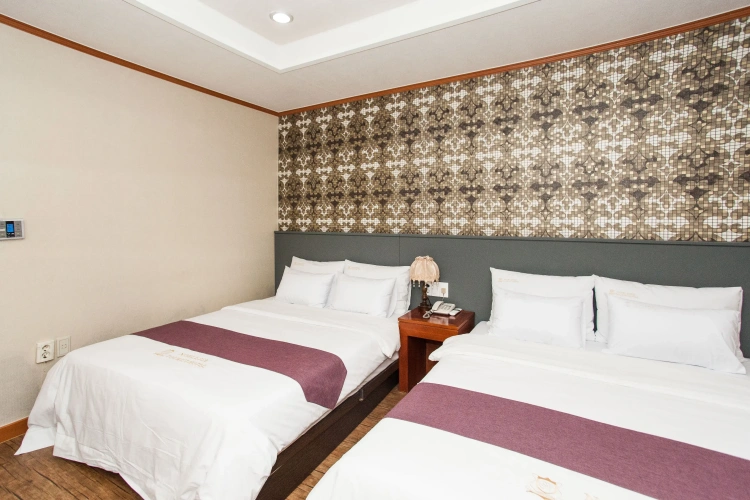Standard Twin Family room
