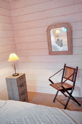 5 Bedrooms Cottage
