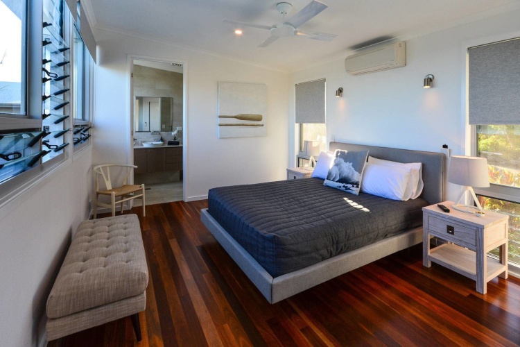 4 Bedrooms Cottage