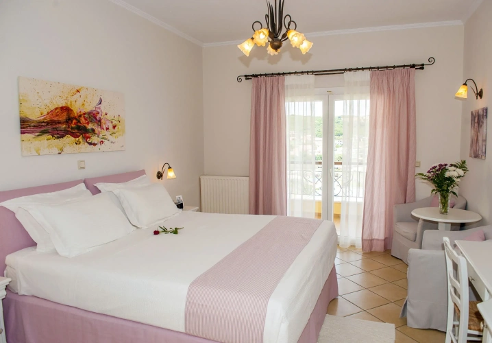 Superior Double Family Studio with pool view