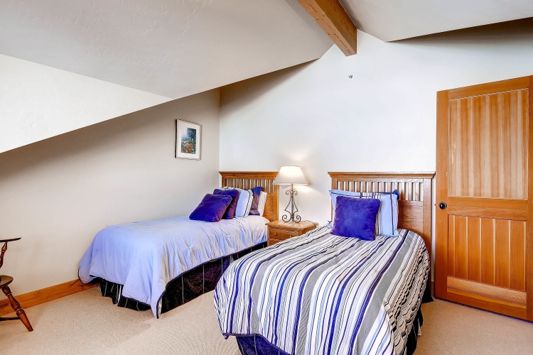 3 Bedrooms Premium room with mountain view