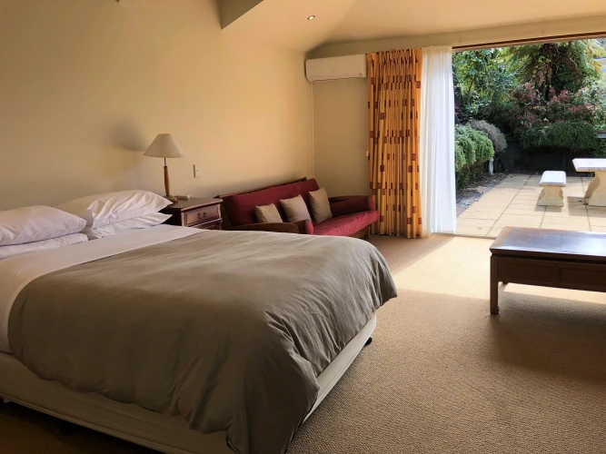 3 Bedrooms Cottage
