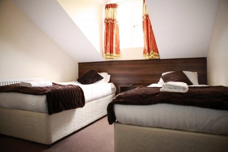 Standard Twin room