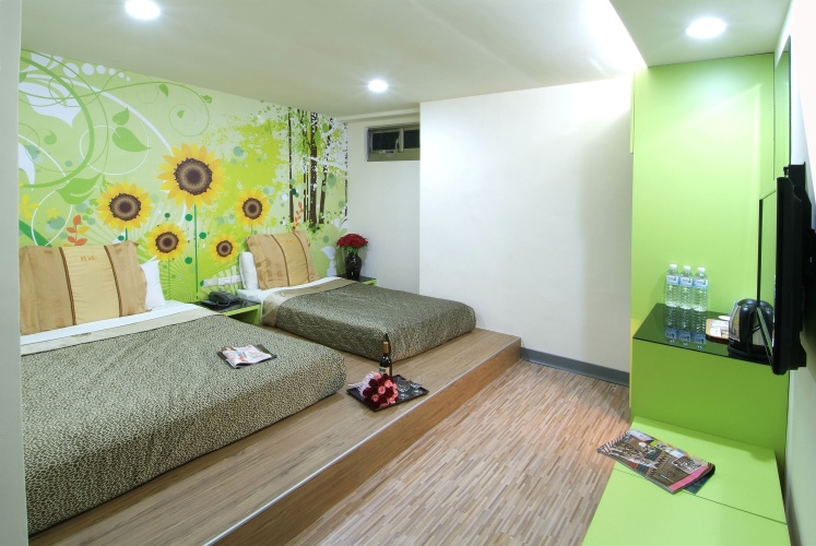 Standard Triple room
