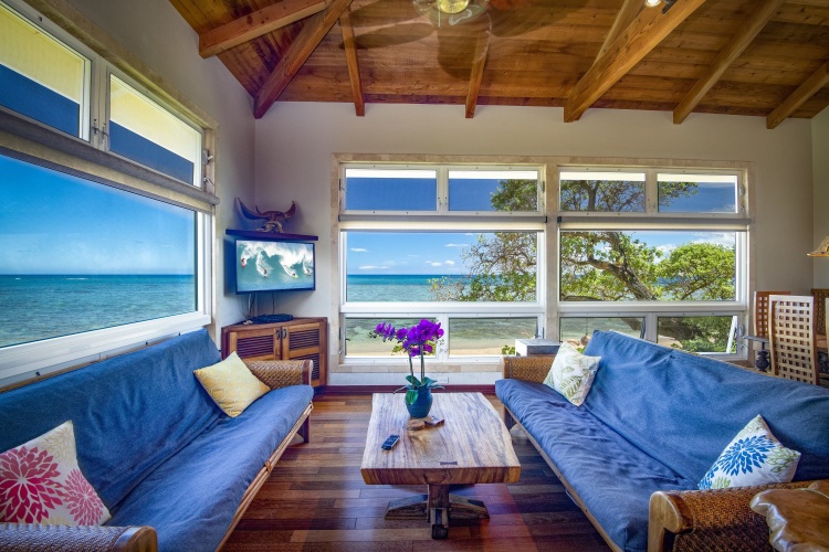 1 Bedroom Cottage beachfront
