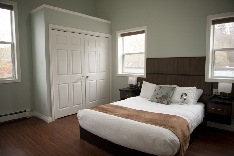 2 Bedrooms Premium Suite with river view