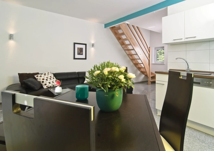 2 Bedrooms Cottage