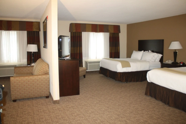 Quadruple Suite