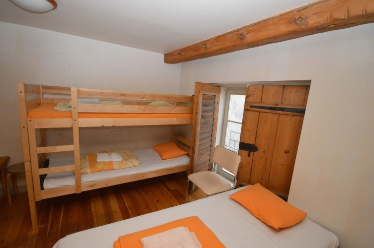 1 Bedroom Bed in Dorm with river view