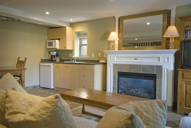 1 Bedroom Deluxe Suite