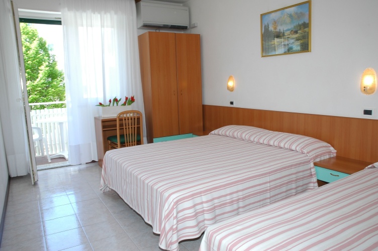 Standard Quadruple room