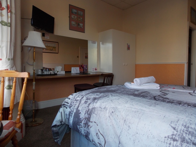 Deluxe Double Suite with city view