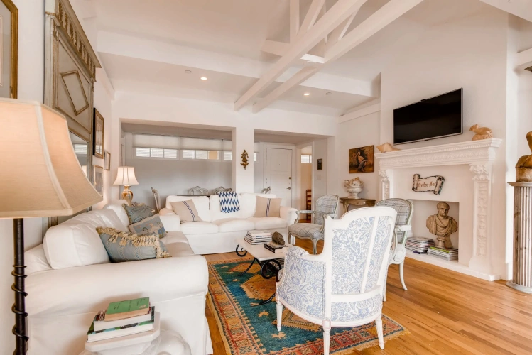 Standard Penthouse room