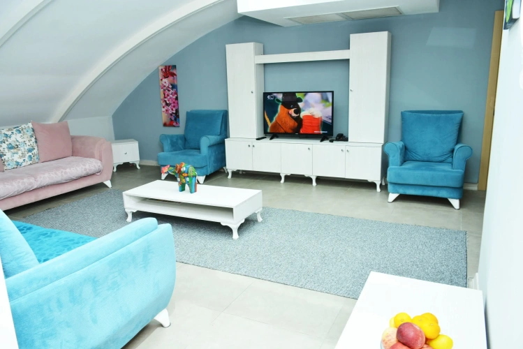 3 Bedrooms Family Apartment