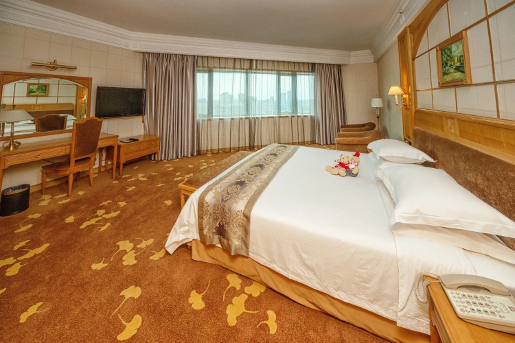 Deluxe Suite