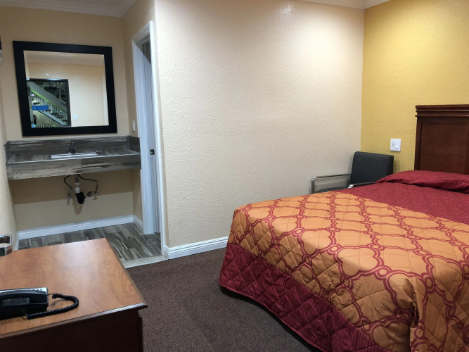 Standard Double room — Twin Beds