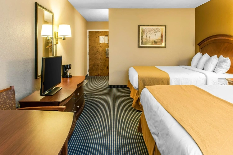 Standard Quadruple room