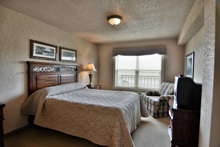 2 Bedrooms Standard room with balcony and with lake view