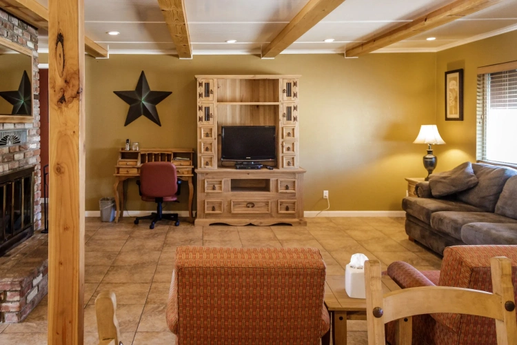 2 Bedrooms Suite