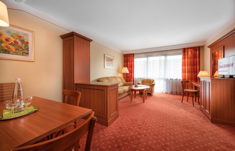 1 Bedroom Double Suite with balcony and with courtyard view
