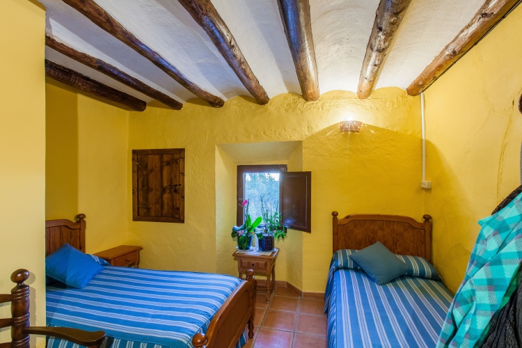 3 Bedrooms Family Cottage with mountain view
