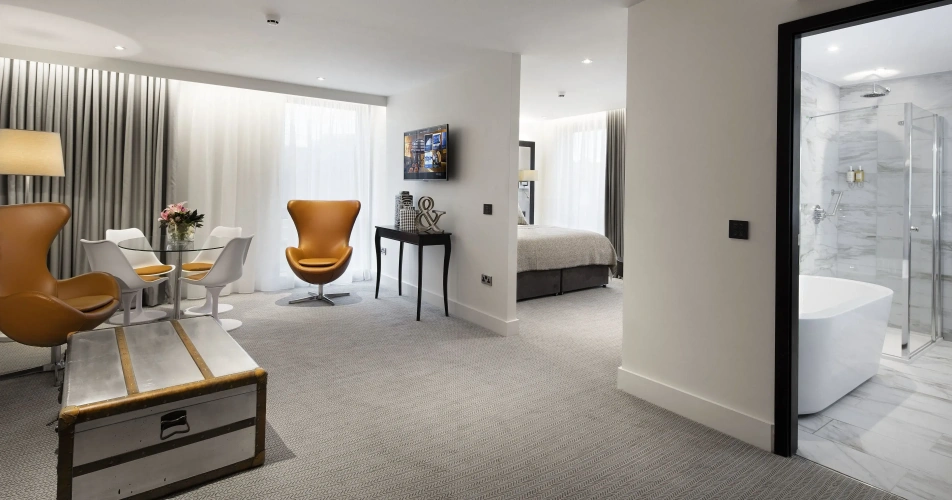 Double Club Suite