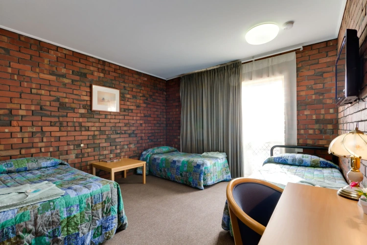 2 Bedrooms Standard Family room
