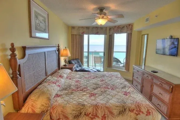 3 Bedrooms Standard room with balcony
