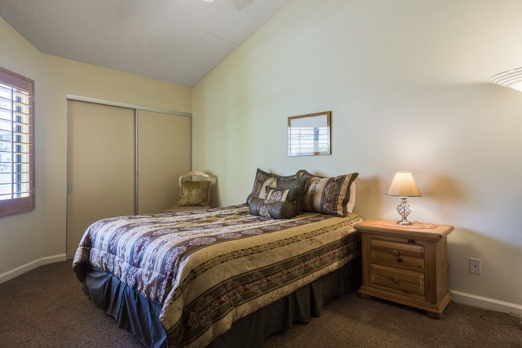 3 Bedrooms Standard room with golf view