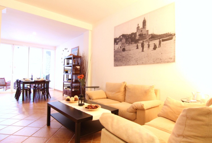 3 Bedrooms Apartment