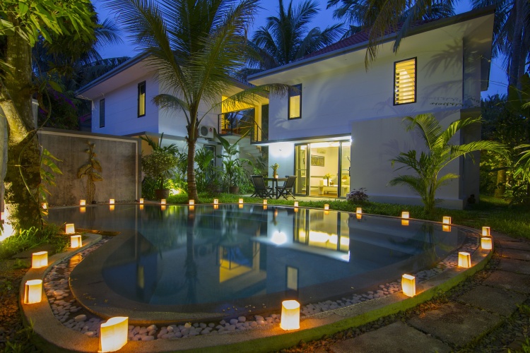 Executive Sextuple Villa with garden view