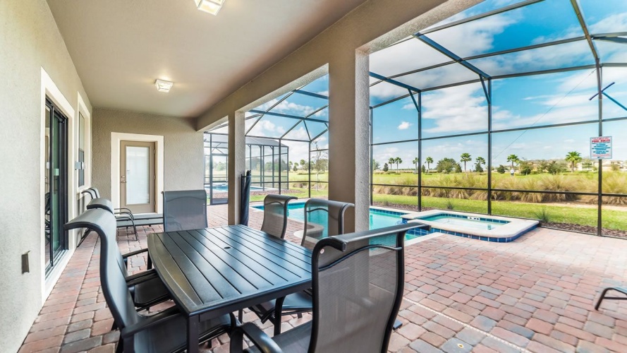 Standard Family room