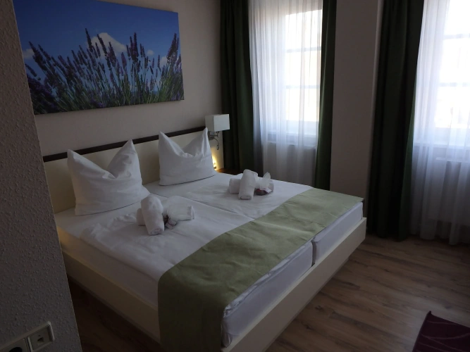 Standard Double Suite