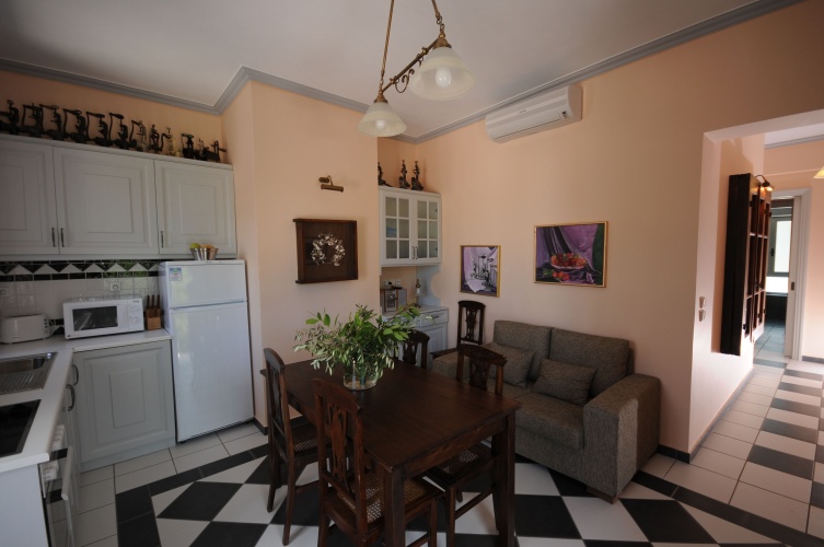 2 Bedrooms Standard Quadruple Family room