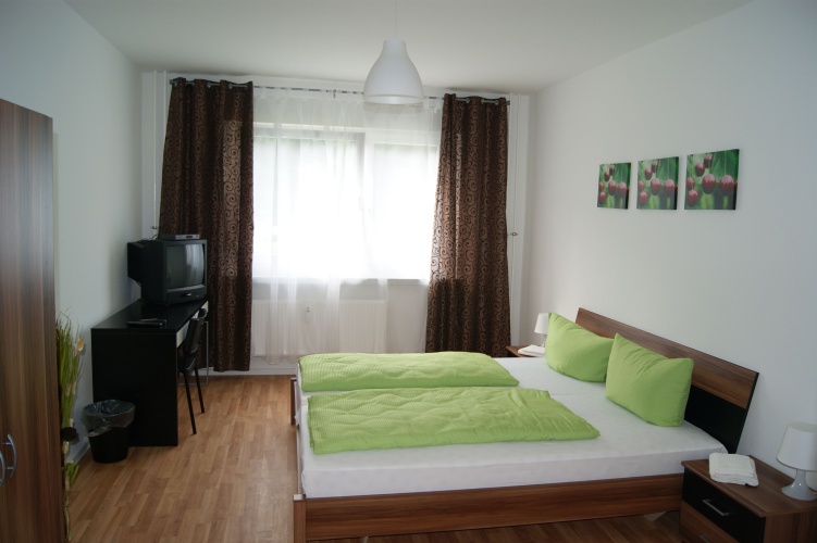 Economy Triple room